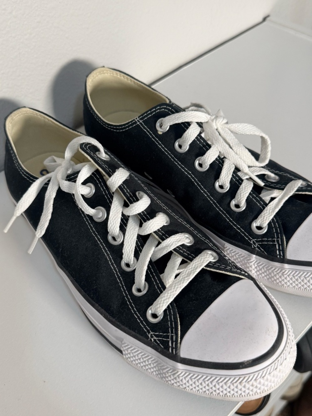 Women's Converse Chuck Taylor All Star Low Top Black Canvas Sneakers Size 10